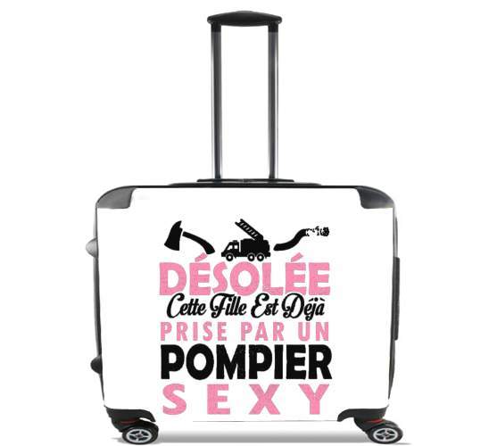  Cette fille est prise par un pompier sexy for Wheeled bag cabin luggage suitcase trolley 17" laptop